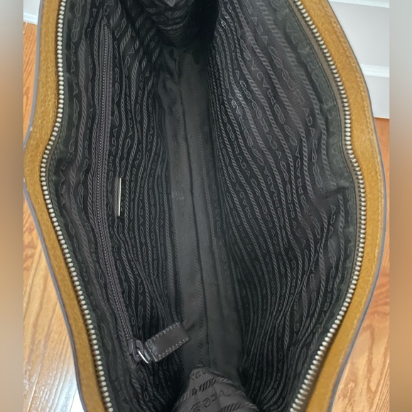 Vintage Prada Cinghiale Leather Satchel (WITH OR WITHOUT SHOULDER STRAP) - Picture 7 of 15